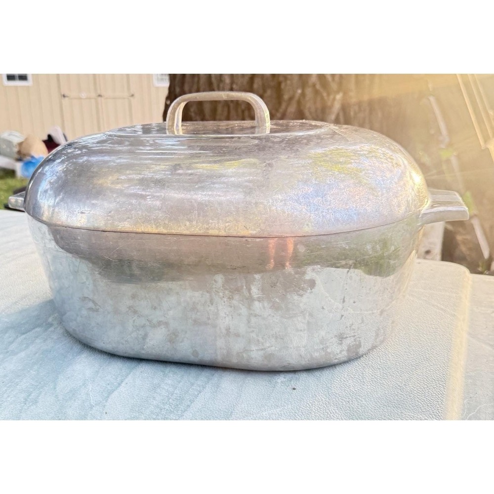 Magnalite 4267 Oval Roaster 13QT with Lid Rack Trivet Vintage Great Condition